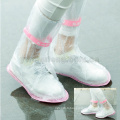 Vente chaude durable respectueux de l&#39;environnement PVC bottes de pluie couverture extérieure imperméable anti-pluie couvercle de pluie pour les chaussures
